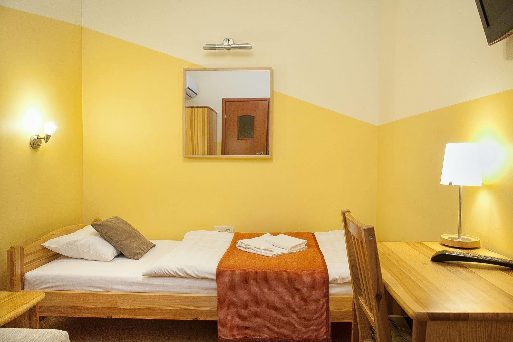 H31 Aparthotel Poznań Exterior foto